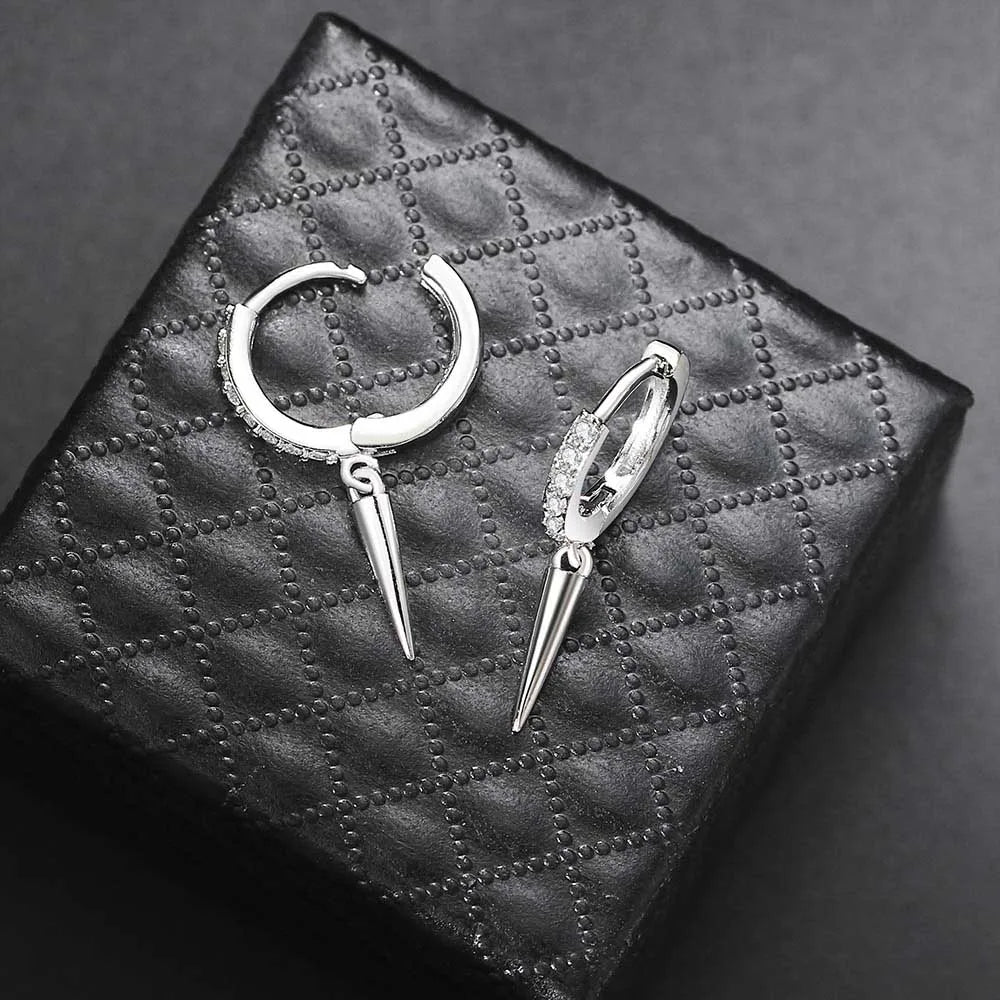 עגילי קונוס זהב משובצים